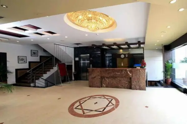 Hotel The Pearl 4